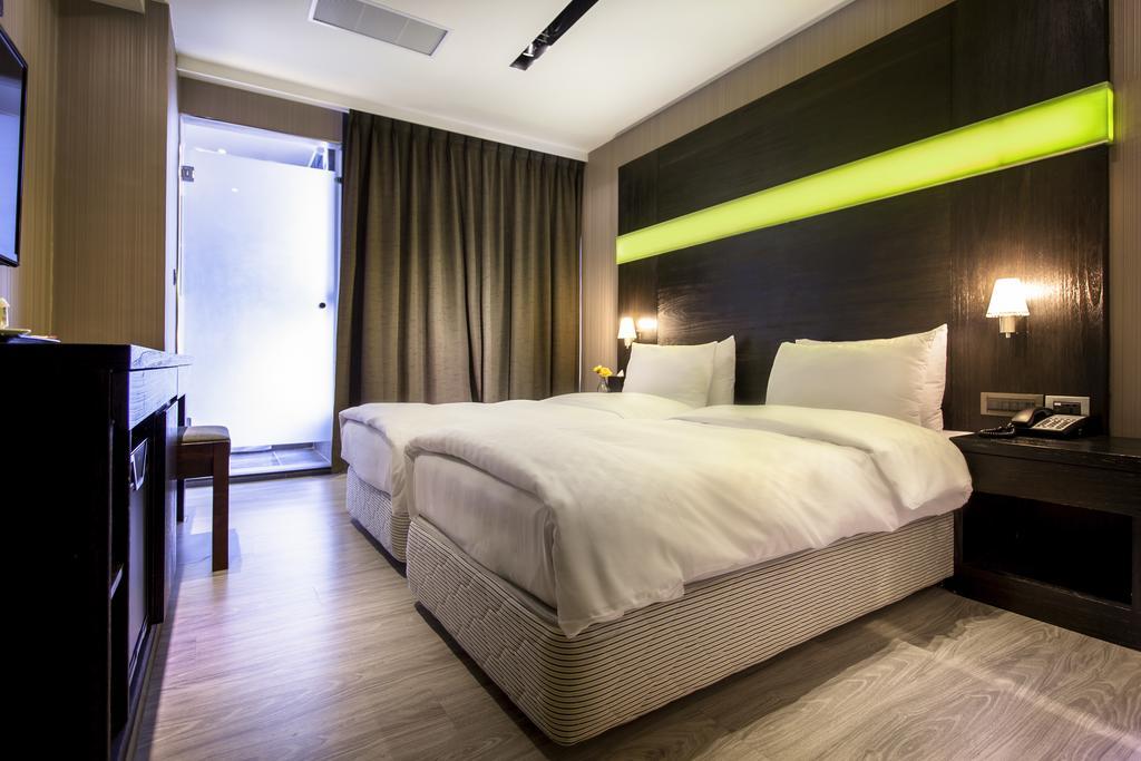 Hotel Cube Тайджун Екстериор снимка